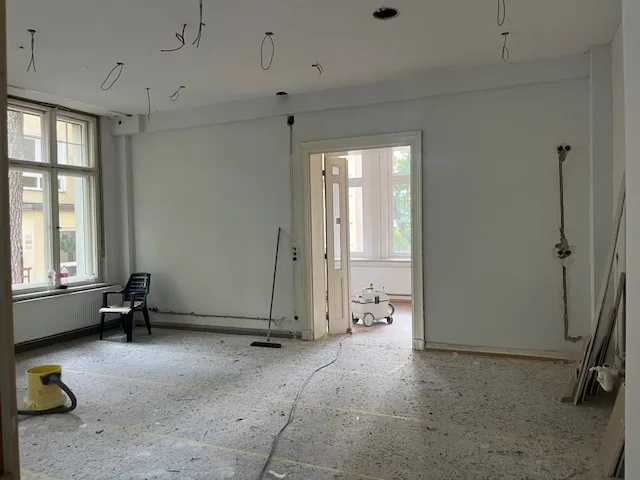 Ein neues Zuhause für sieben Kinder: Die Weiße Villa in Berlin
